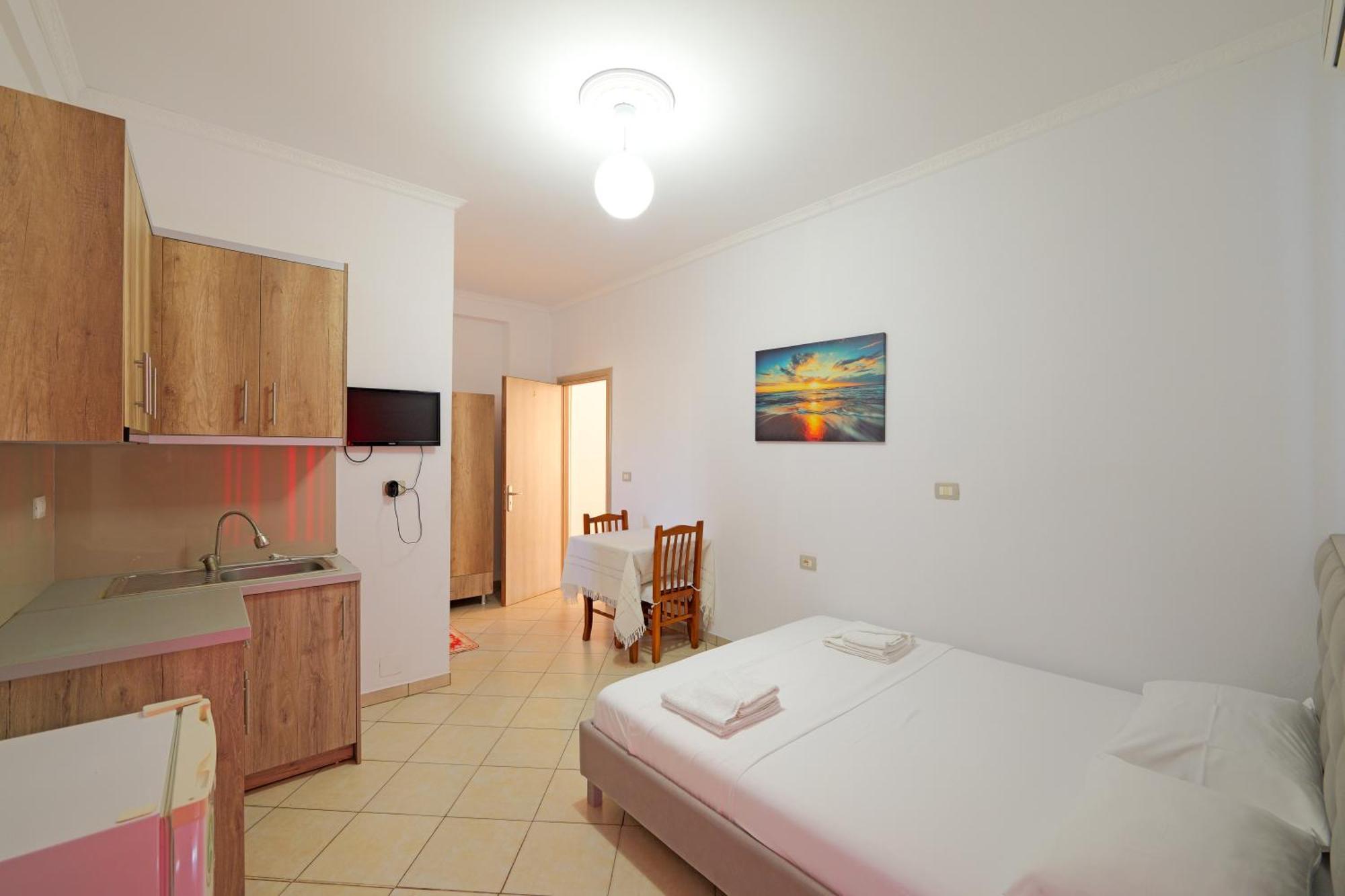 Ali Dura Apartments Ksamil Bagian luar foto