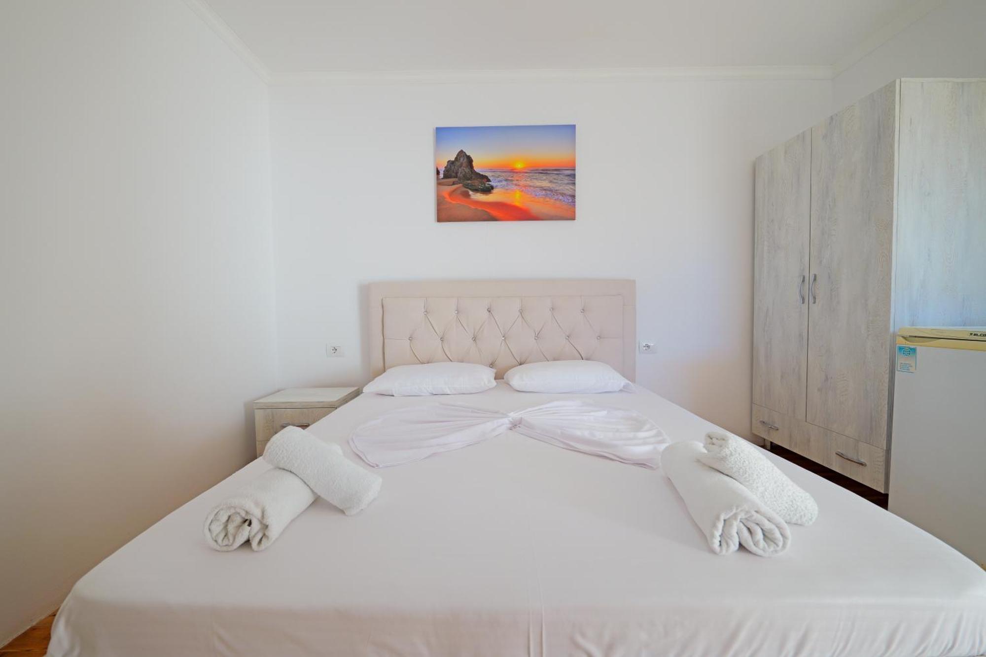 Ali Dura Apartments Ksamil Bagian luar foto