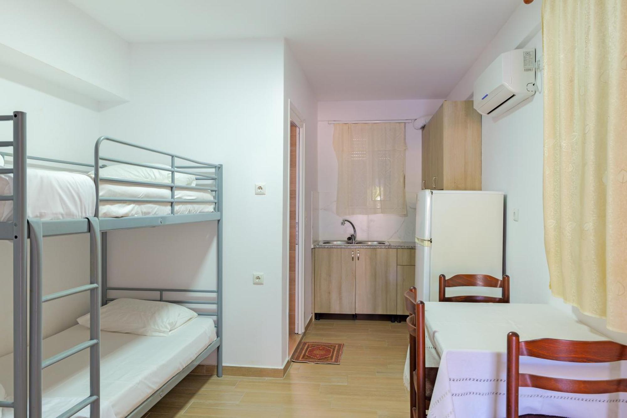 Ali Dura Apartments Ksamil Bagian luar foto