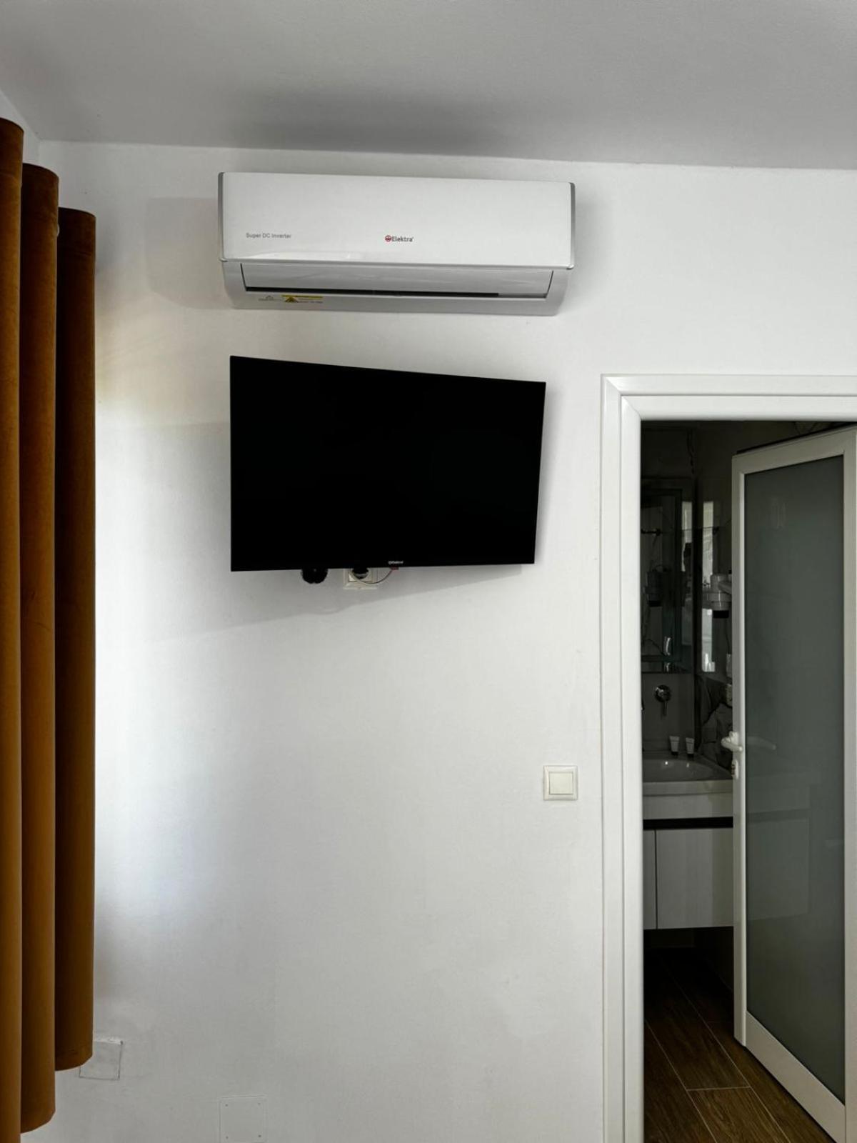 Ali Dura Apartments Ksamil Bagian luar foto