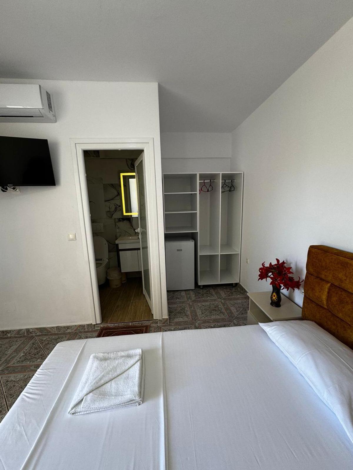 Ali Dura Apartments Ksamil Bagian luar foto