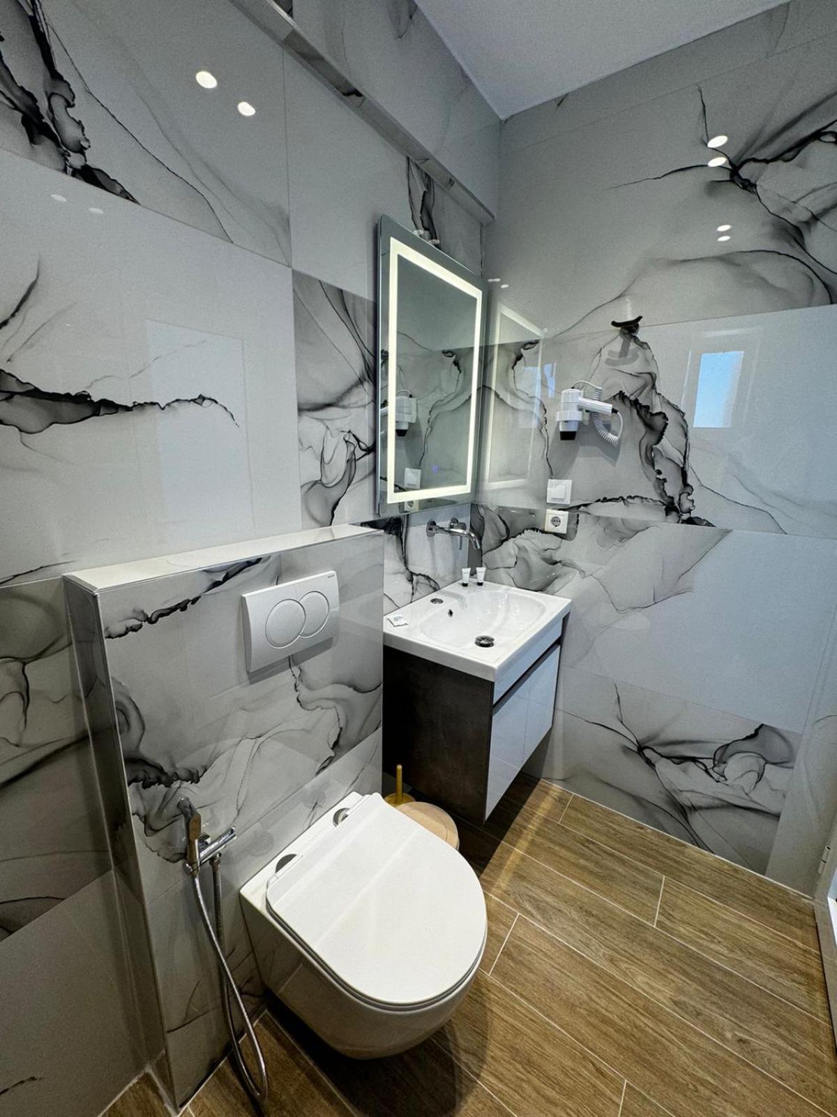 Ali Dura Apartments Ksamil Bagian luar foto