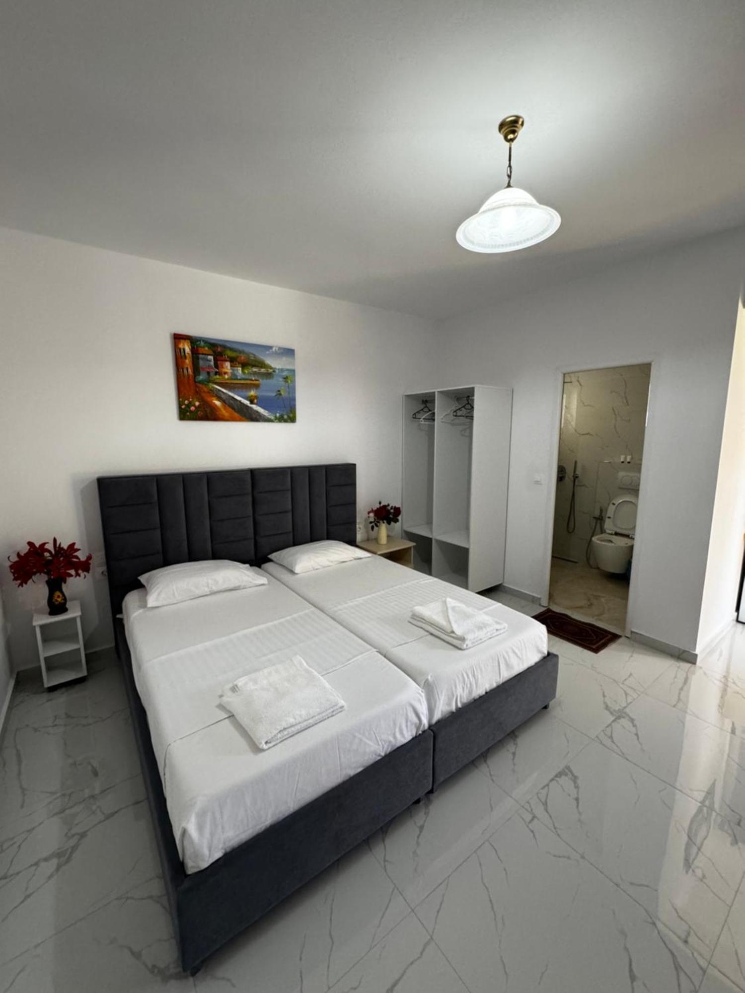 Ali Dura Apartments Ksamil Bagian luar foto