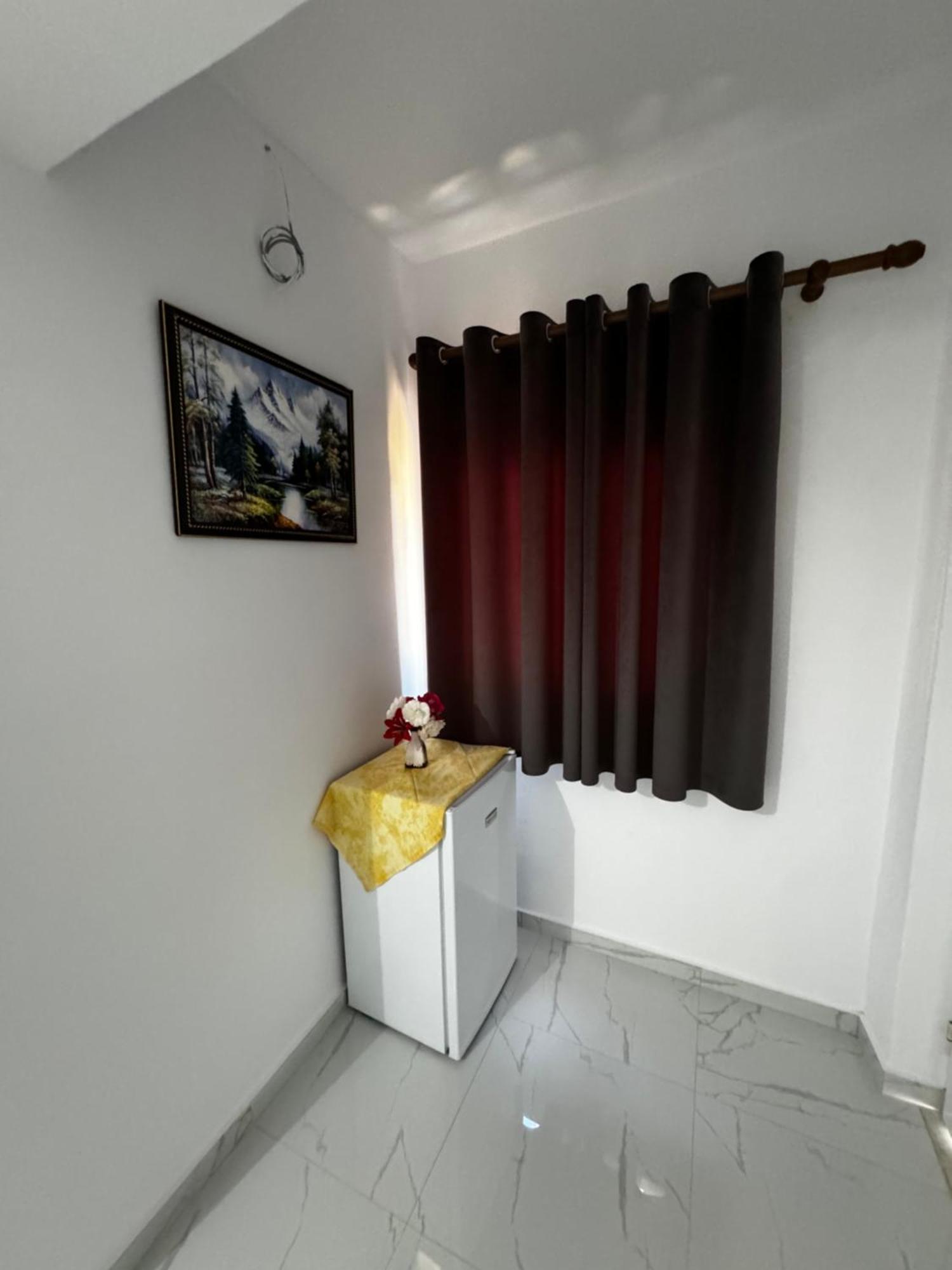 Ali Dura Apartments Ksamil Bagian luar foto